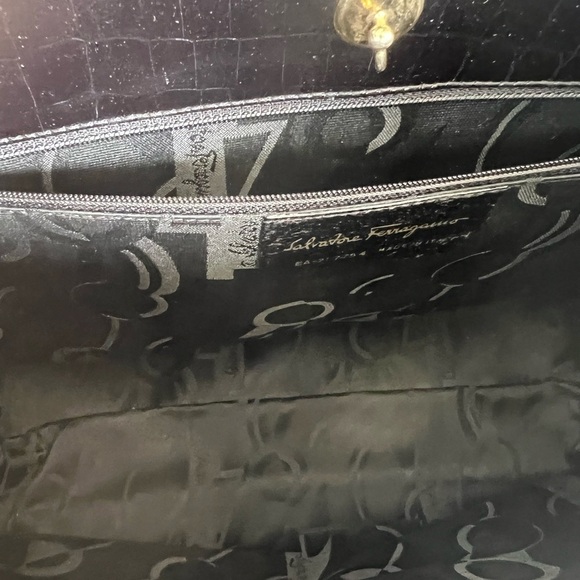 Salvatore Ferragamo Black Crocodile-Embossed Shoulder Bag - Picture 10 of 11